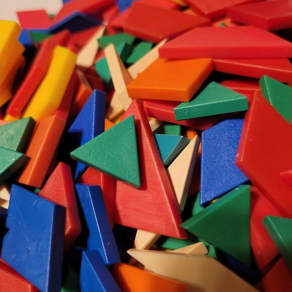 900 Plastic Pattern Blocks Math Manipulatives Shapes Geometry Homeschool Teacher - Picture 8 of 16
